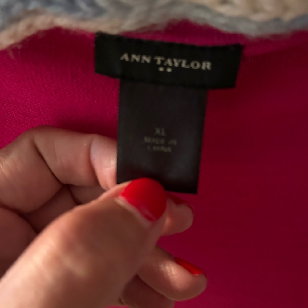 Ann Taylor lightweight cardigan - Picture 2 of 3